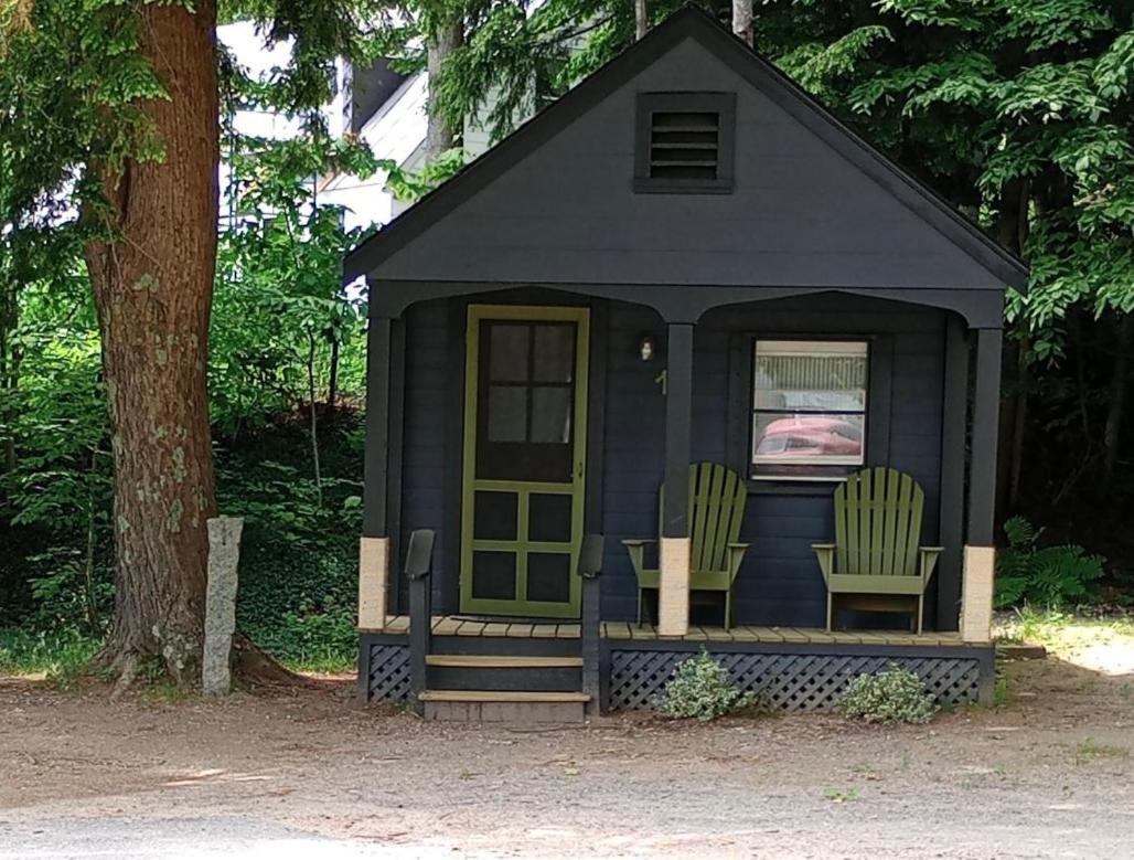 Holderness Cottage Place On Squam Lake - Cabins المظهر الخارجي الصورة