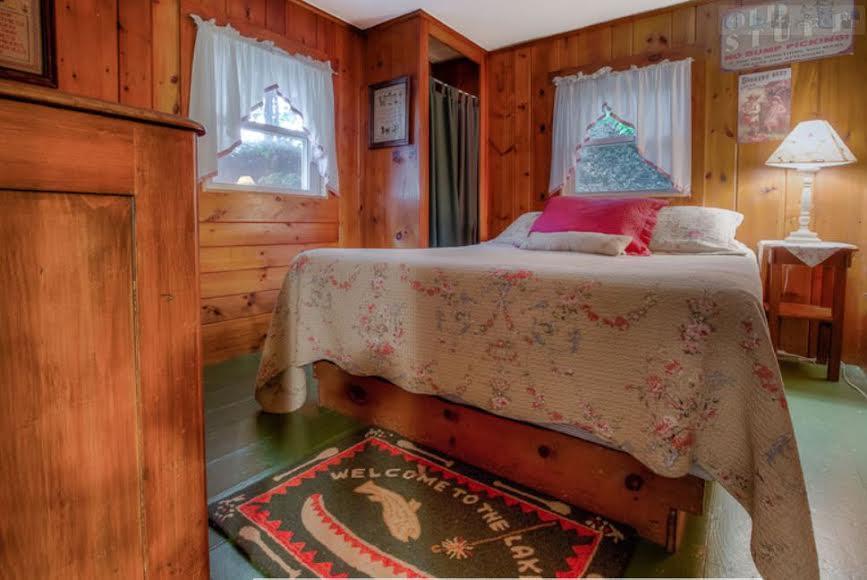 Holderness Cottage Place On Squam Lake - Cabins المظهر الخارجي الصورة